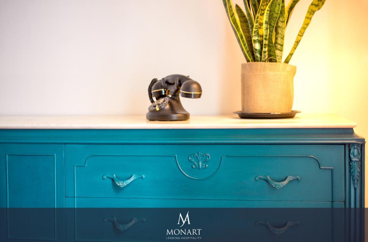 Monart Hospitality Cavour Couette-café 2*