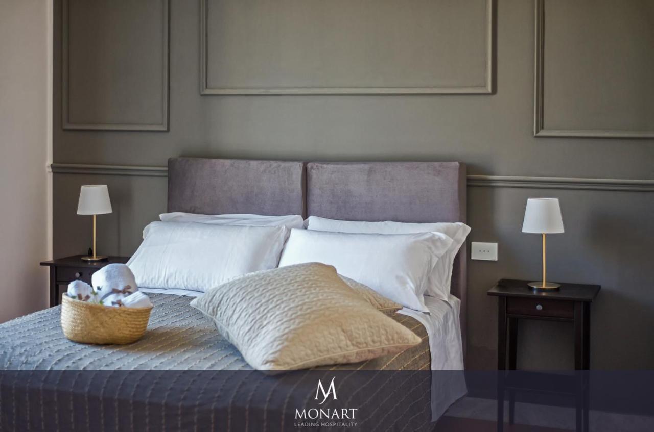 Monart Hospitality Cavour Couette-café Naples